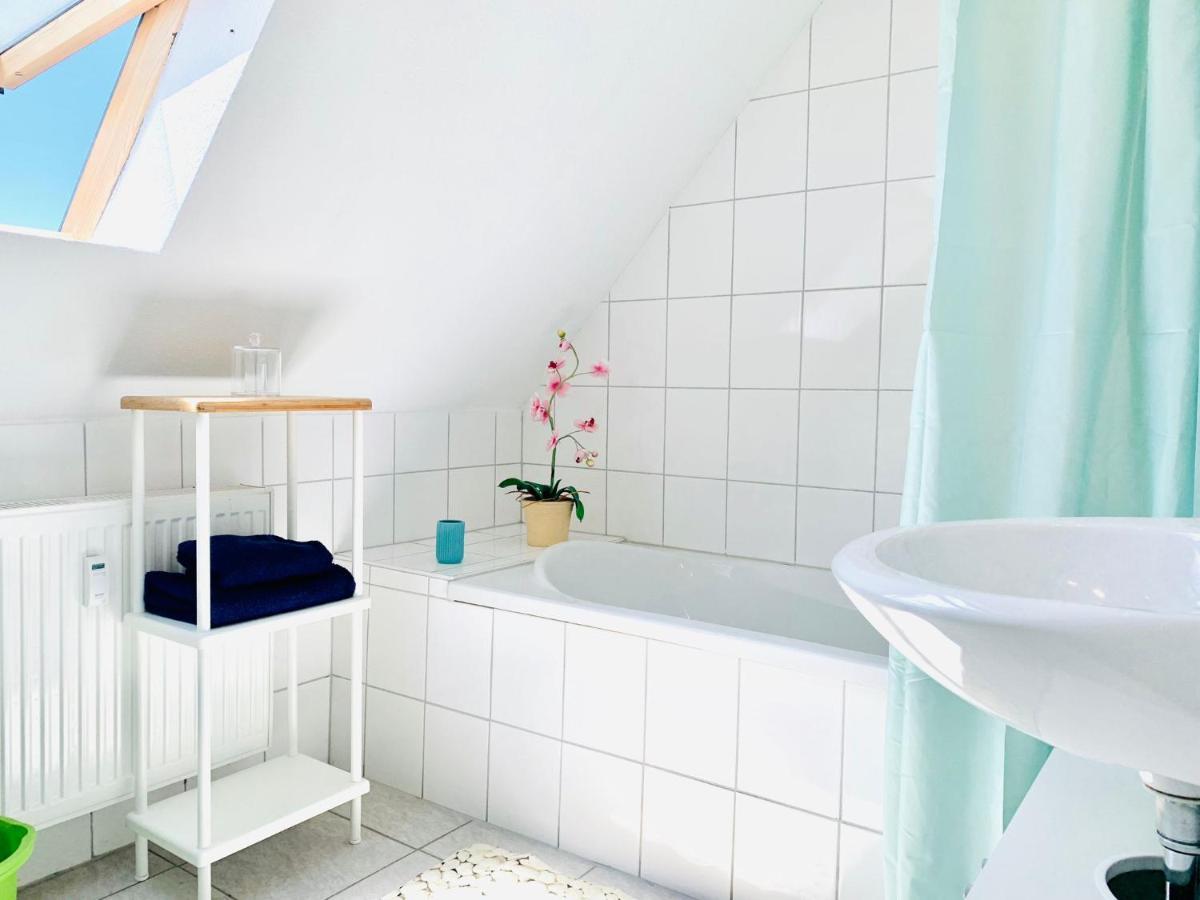 Ferienwohnung Liesel - Kuche, Bad, Wlan, 3 Schlafzimmer, Parkplatz Malterdingen Buitenkant foto