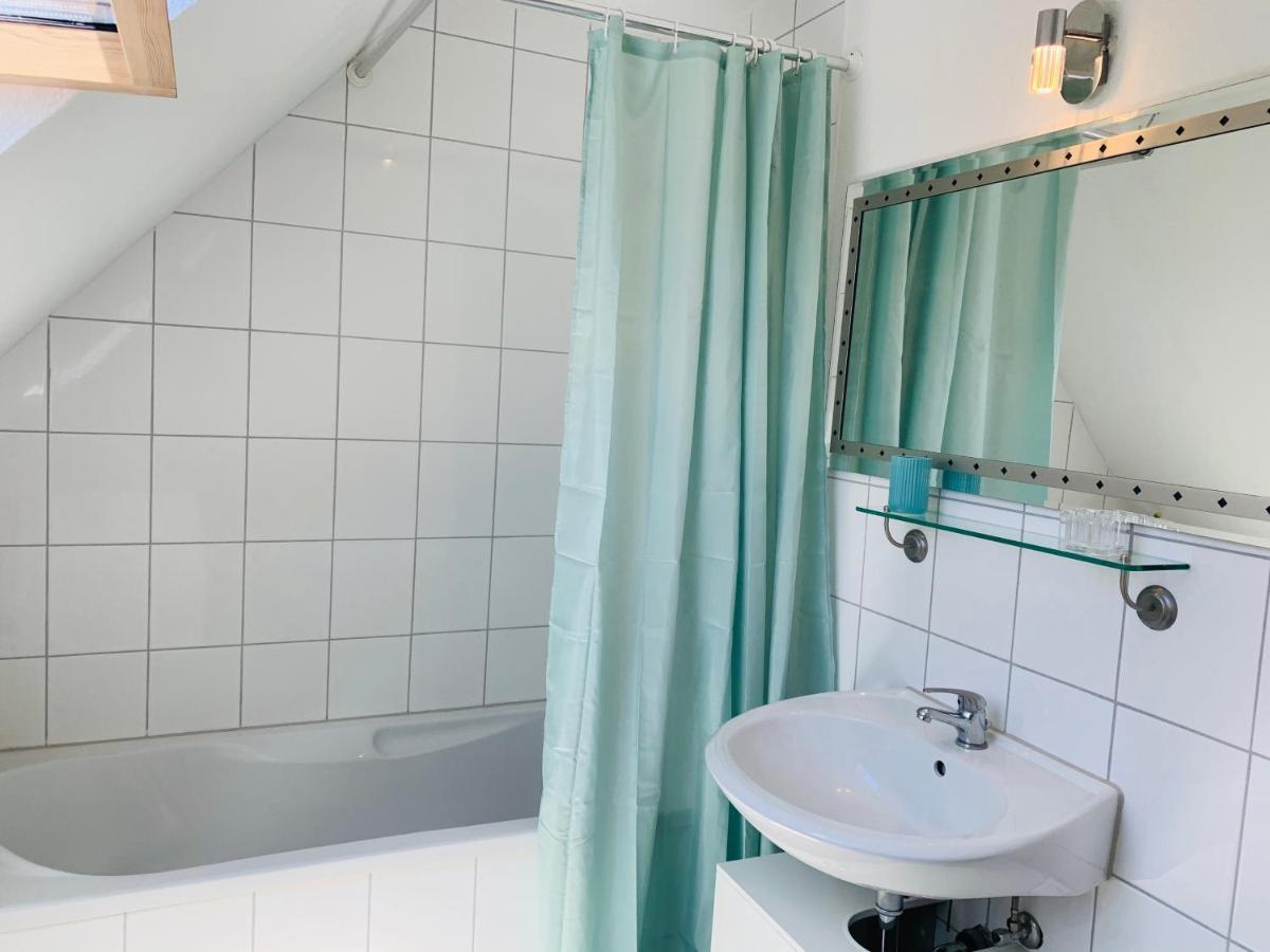 Ferienwohnung Liesel - Kuche, Bad, Wlan, 3 Schlafzimmer, Parkplatz Malterdingen Buitenkant foto